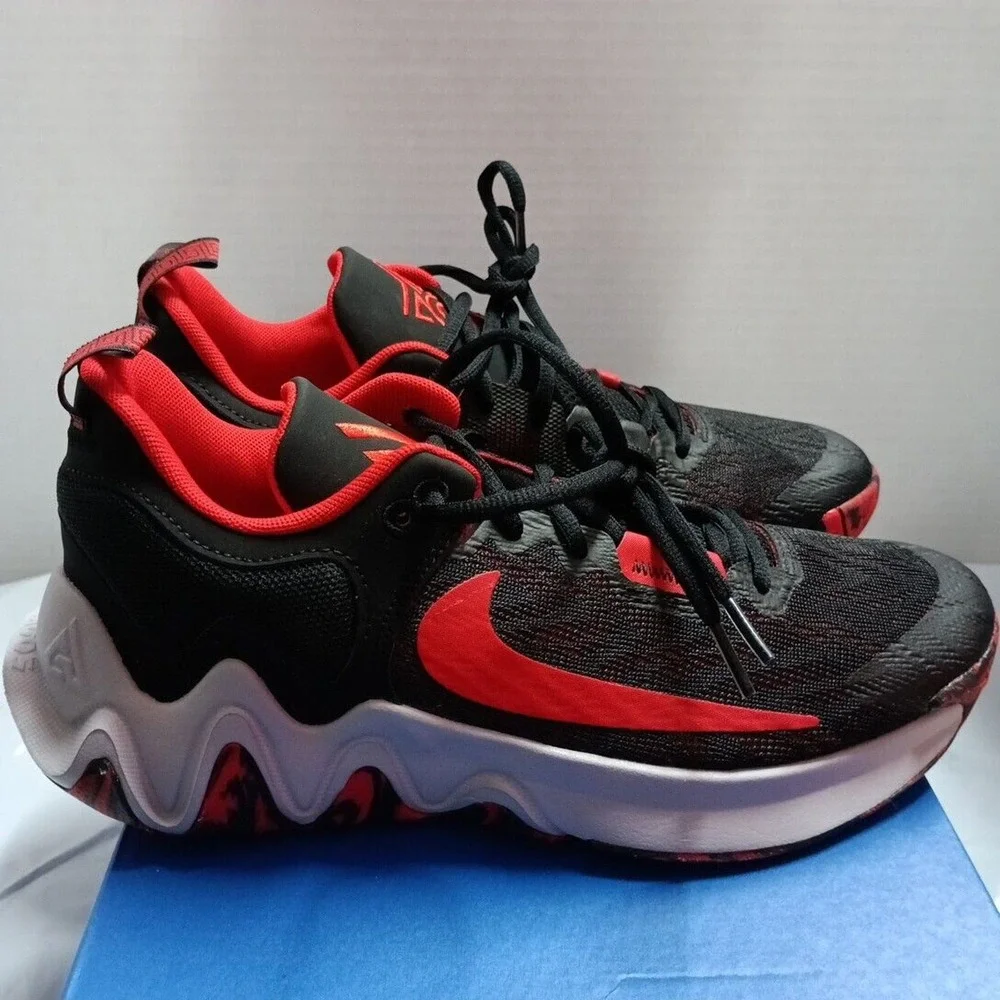 Nike‎ Giannis Immortality 2